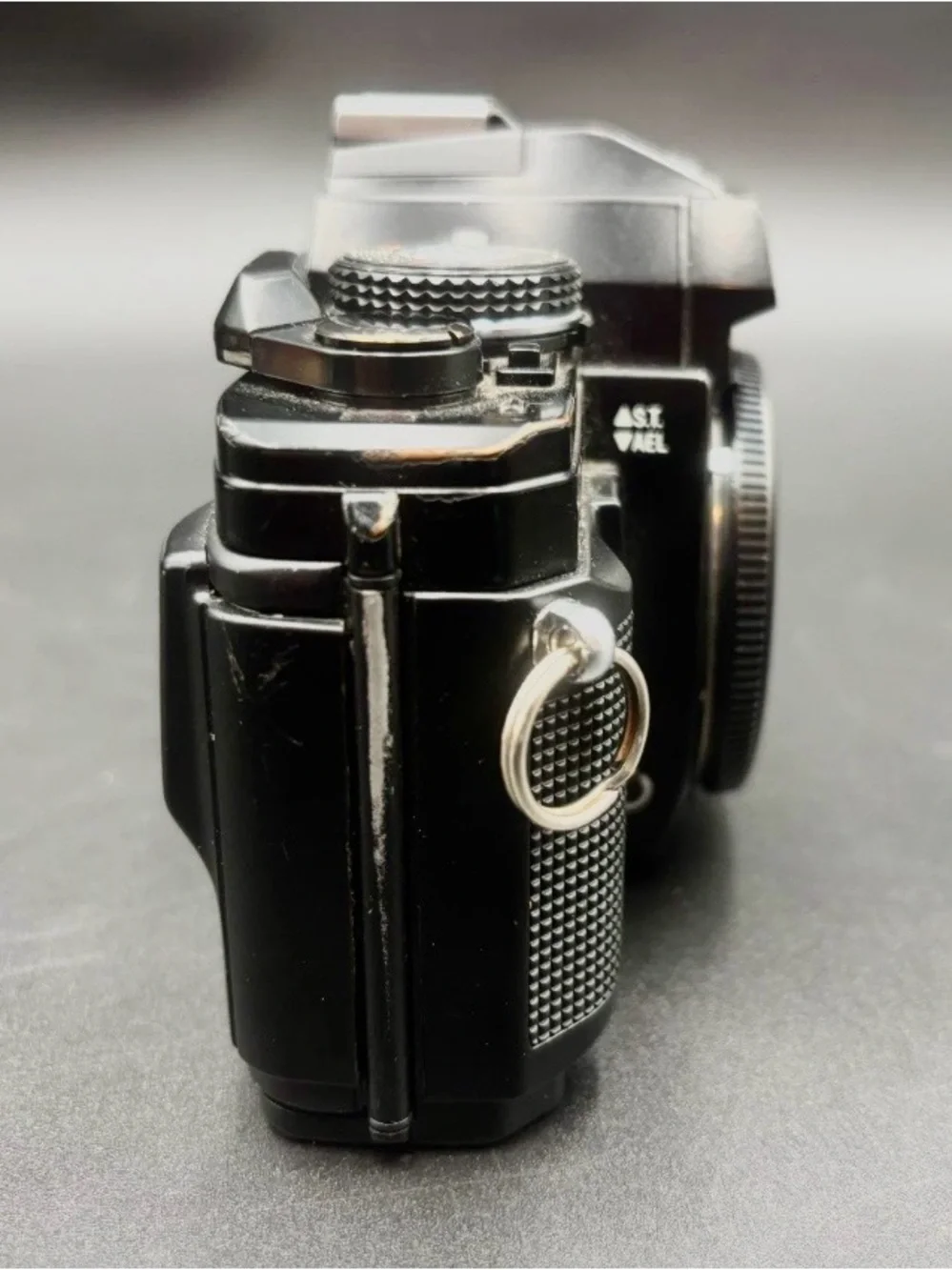 Minolta X-700 35mm SLR Film Camera Body